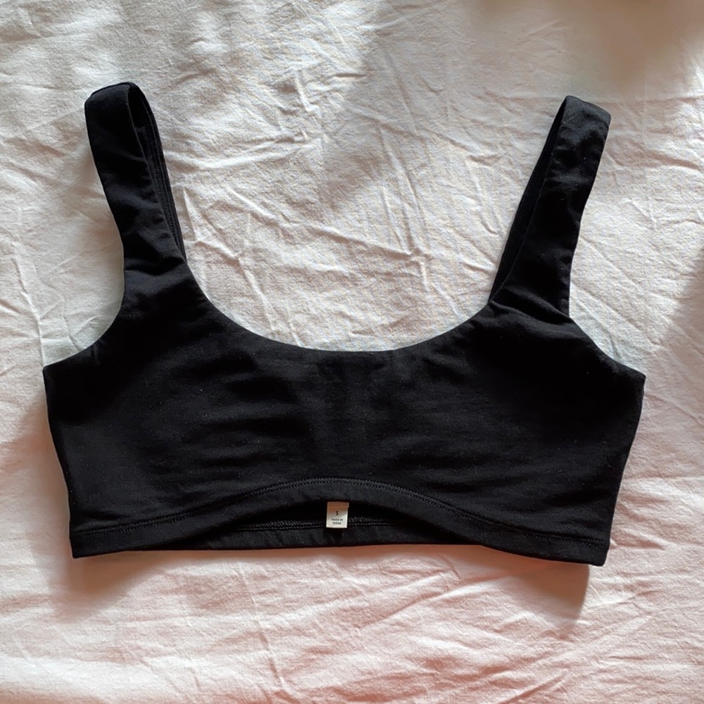 ARITZIA The Group Babaton Bra Top